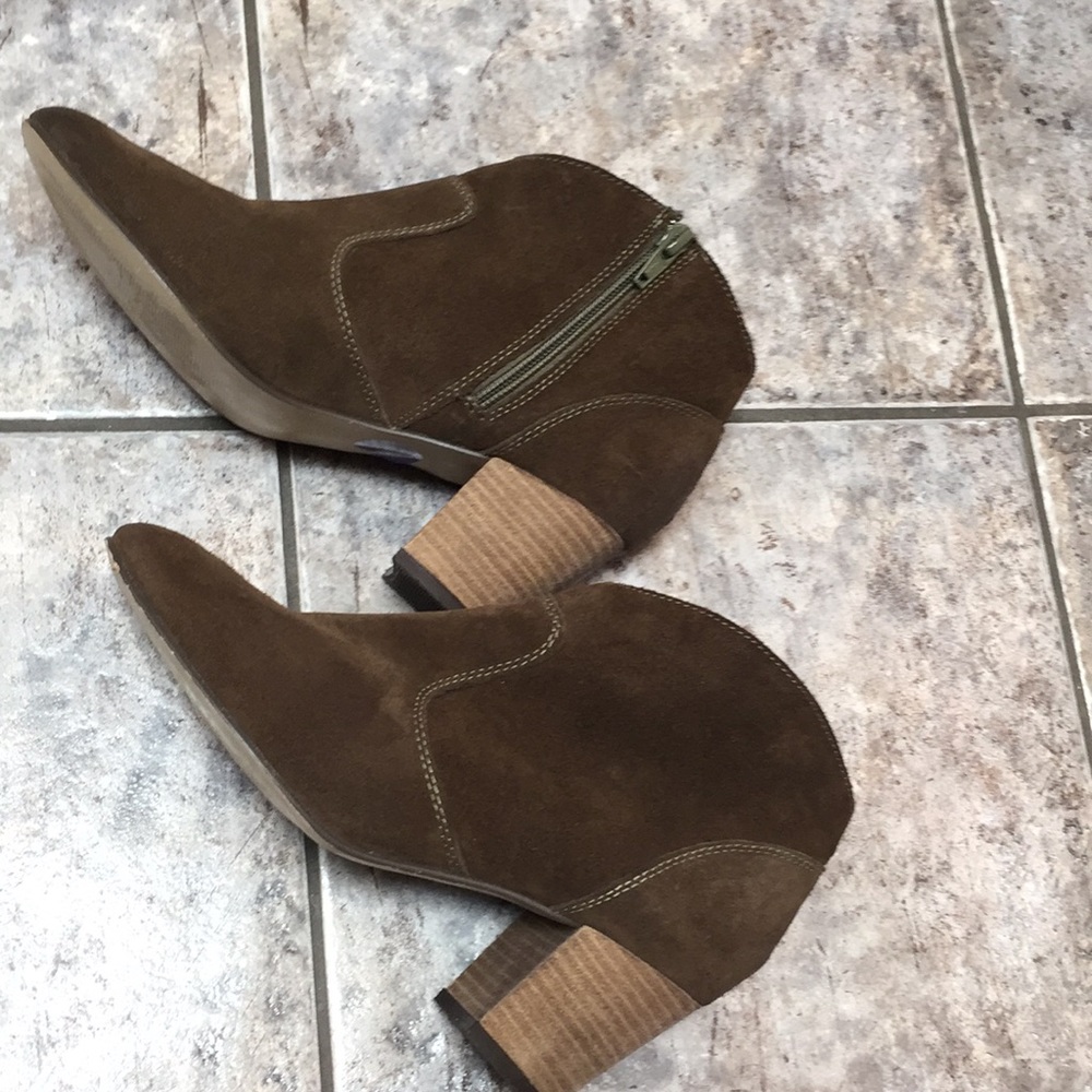 Steve Madden Harrlee Leather Suede Booties